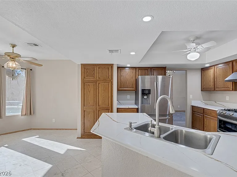 340 Bekasina Dr — Photo 14