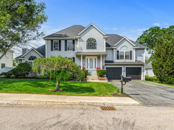 5 Lucey Dr, Newburyport, MA 01950