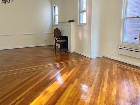 4th image of 4122 163rd Street
