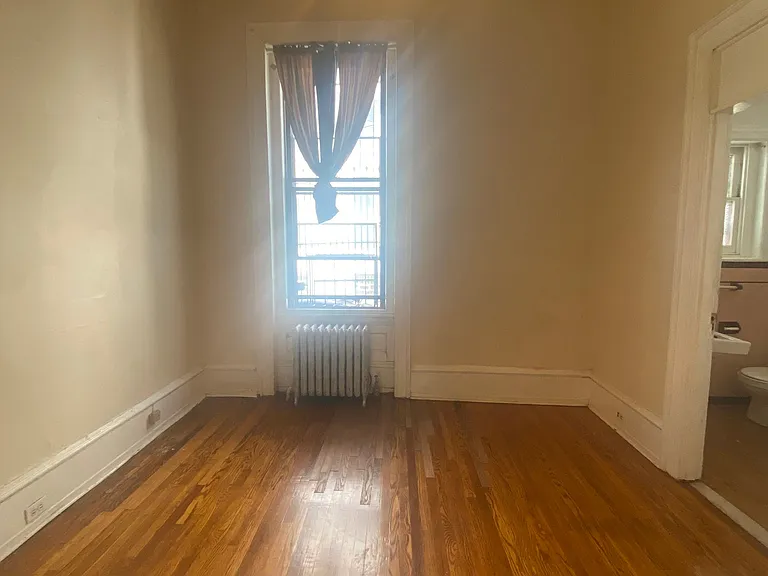 310 N 33rd St #1F — Photo 3