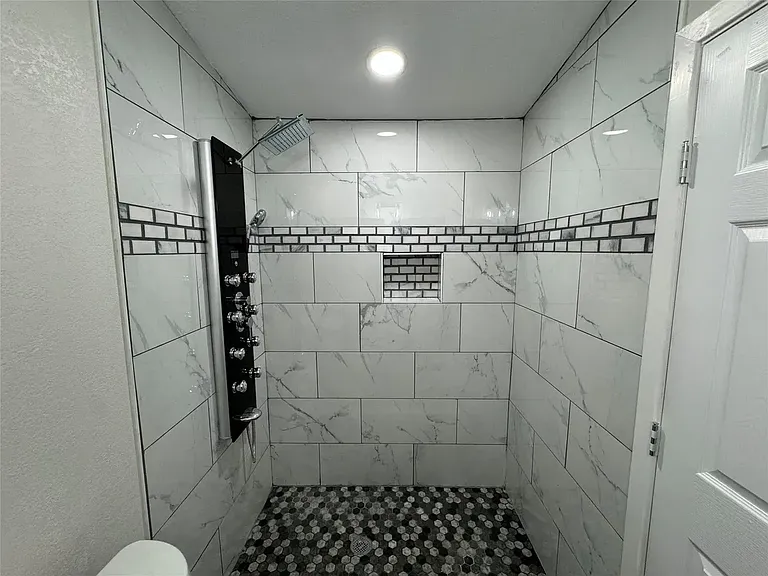 309 S Louisiana Dr — Photo 9