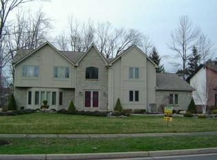 108 Timberlane Dr, Williamsville, NY 14221