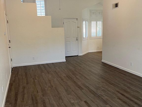 4th image of 5513 Sunspring Cir