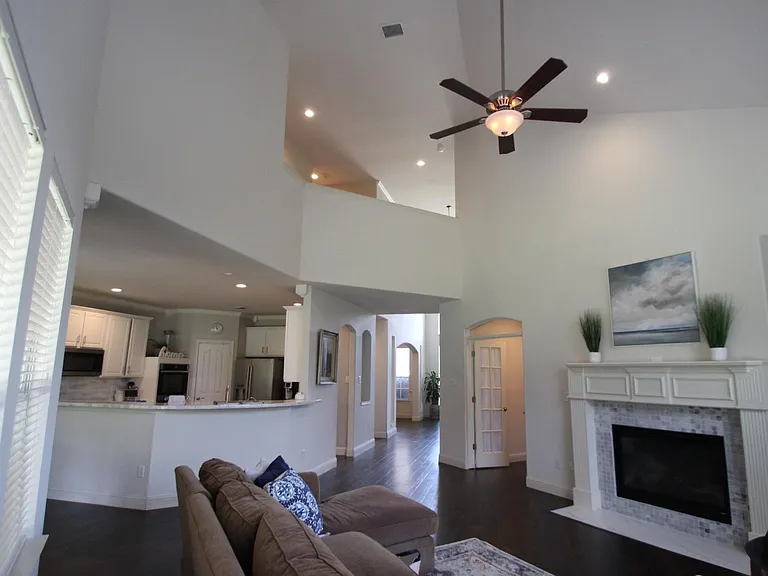 1716 Winding Hollow Ln — Photo 10