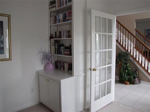 3rd image of 28 Helmsford Way