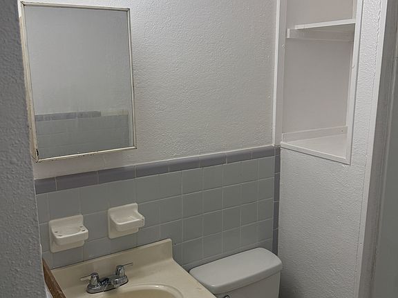 5th image of 4070 Lindsey Dr