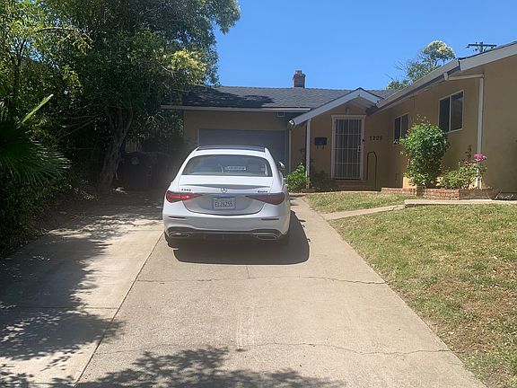 4th image of 7205 Rollingwood Blvd