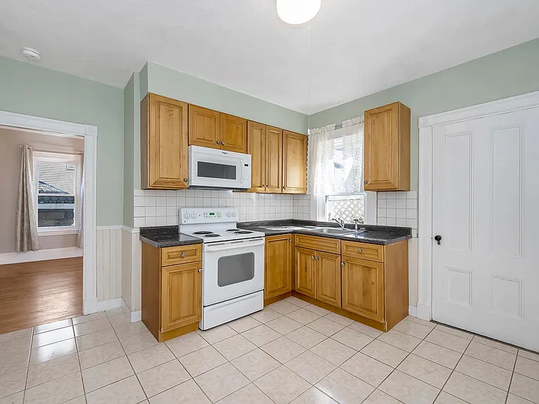 16 Oak Grove Ter — Photo 26