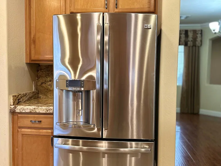 Kitchen equipped with GE appliances