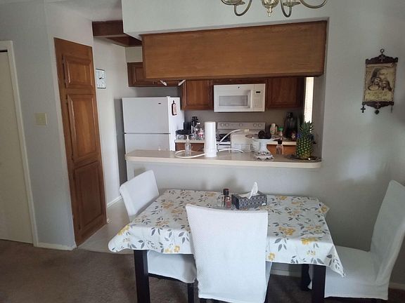 4th image of 3110 Devonshire Dr APT 216