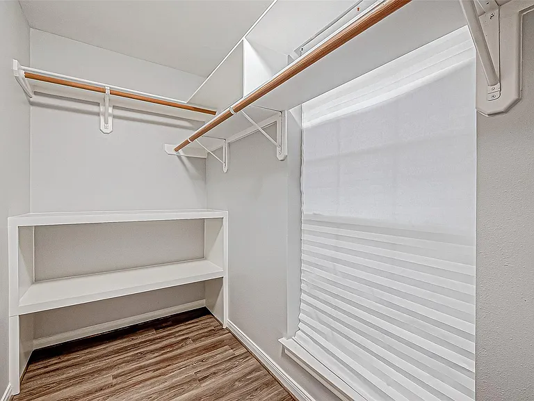 1524 Robin Ave — Photo 22