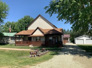 235 Atkinson Ave, Republican City, NE 68971