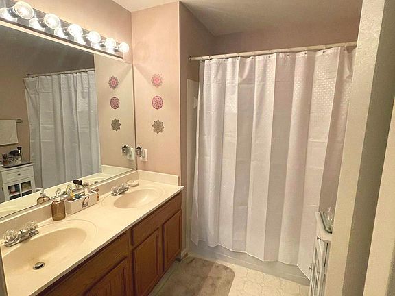 5th image of 8639 Willow Leaf Ln #8639