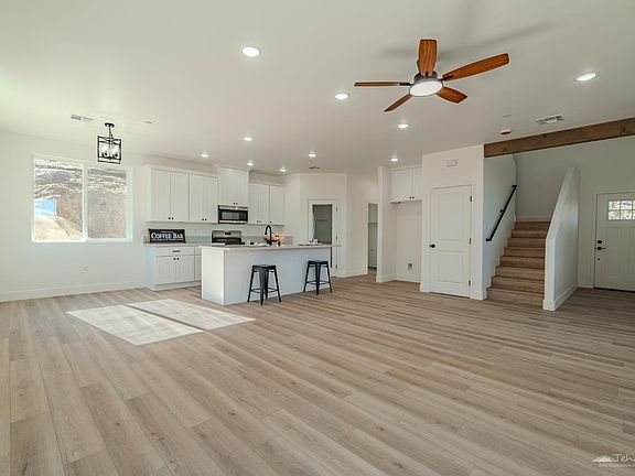 3rd image of 21816 Sunnybrook Dr