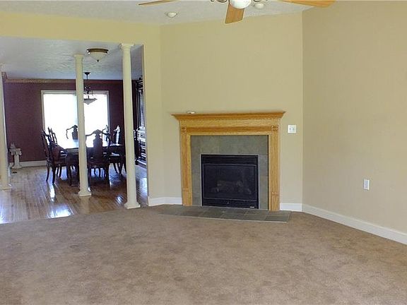 4th image of 5718 Whittier Ave