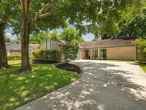 2nd image of 13611 Pepper Knoll Dr