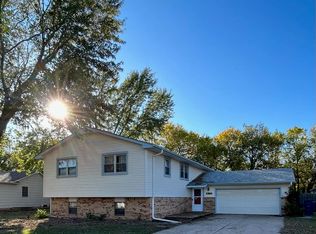 2467 N Ridgewood Dr, Wichita, KS 67220