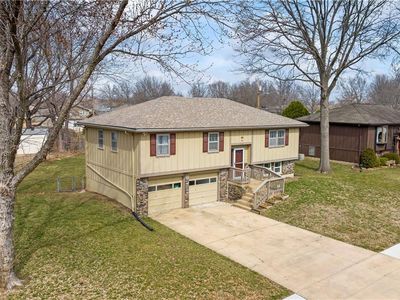 912 W Woodside Dr, Olathe, KS, 66061