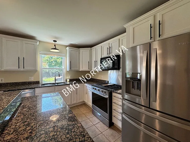 1909 Rollins Dr — Photo 19