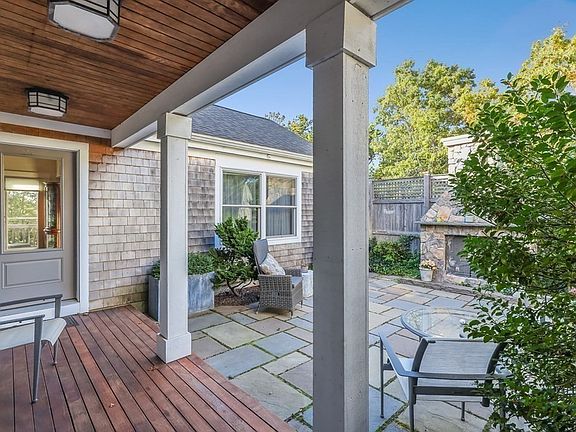 5th image of 15 Whitcomb Gdn #15