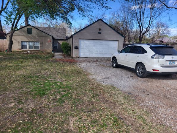 2623 E 55th Pl