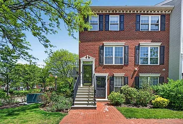 1 Cypress Street