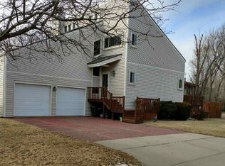 1941 N Pleasantview Cir, Wichita, KS 67203