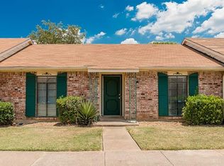 48 E Mountain Creek Dr, Grand Prairie, TX 75052
