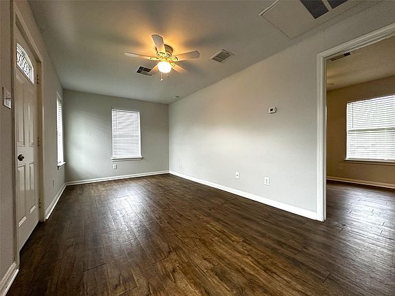 2nd image of 507 Houston St APT 7