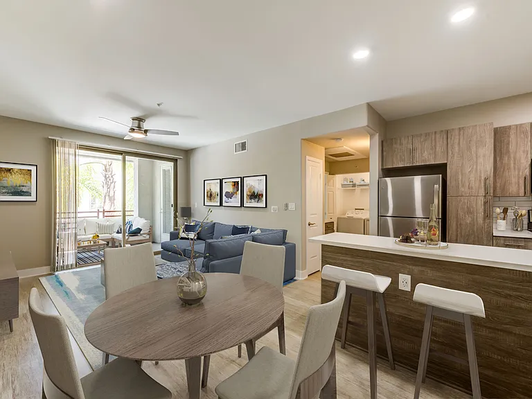 Triana Apartments — Photo 10