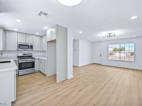 4th image of 206 Bryce Ct