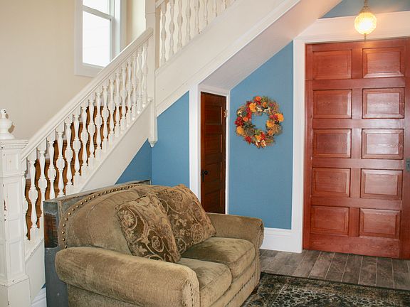 4th image of 510 4th Ave N APT 2