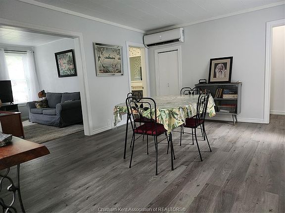 4th image of 74 Lemuel St