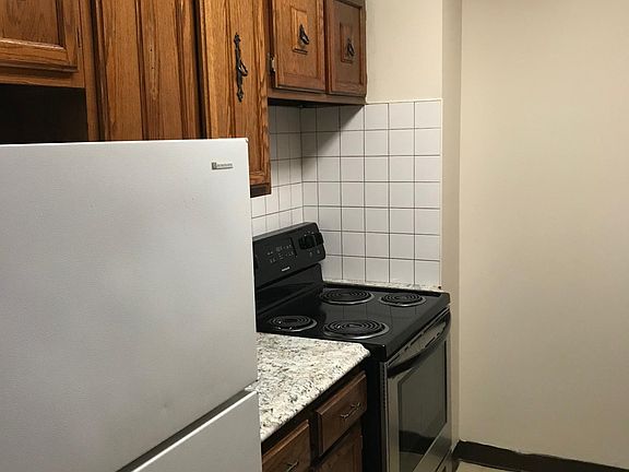 3rd image of 13777 45th Ave APT 3B