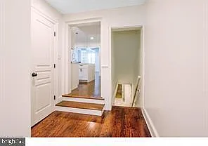 8 N New St — Photo 10