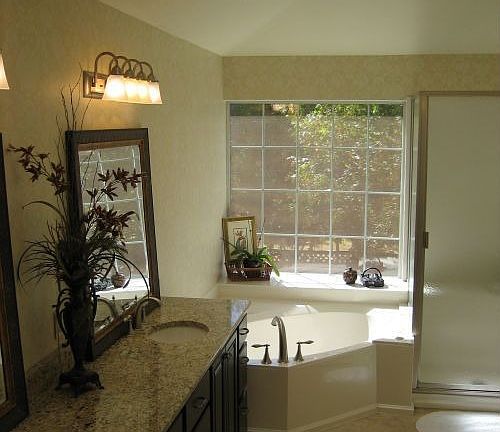 Master Bath, granite counters, garden jetted tub, sep shower, 2 w/i closets...