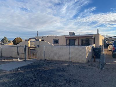 5620 Sand Hill Ave SW, Albuquerque, NM, 87121