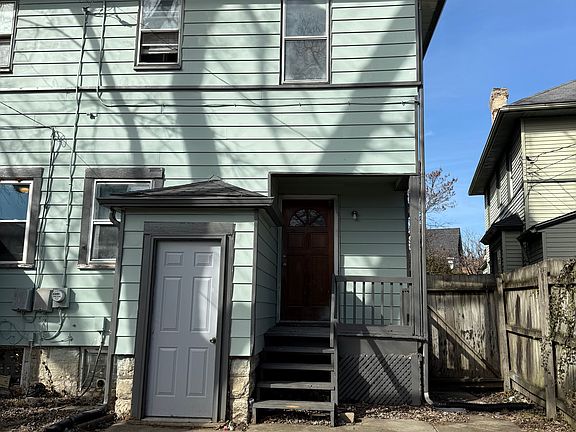 5th image of 946 Harvard Blvd