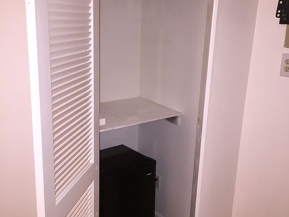 4th image of 1274 Hodson Dr #11506505