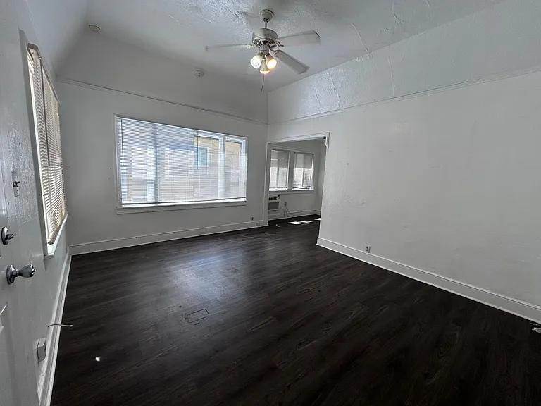 710 Normal Ave — Photo 2