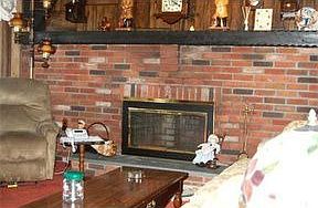 2nd image of 8 W Bliss St