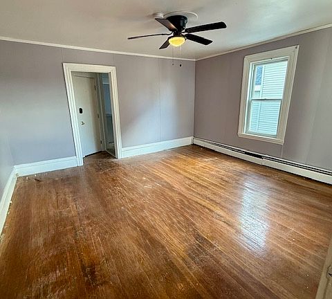 4th image of 25 Vine St #4