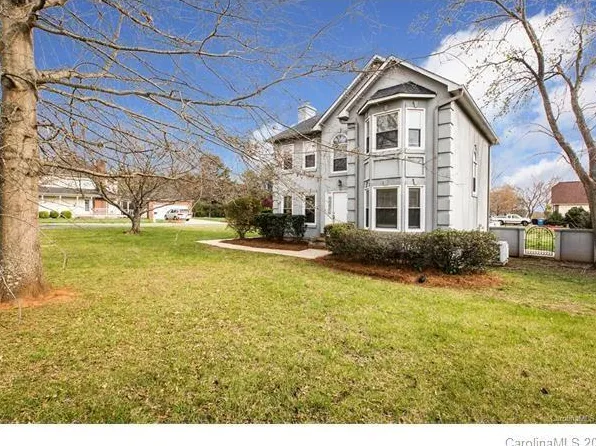 401 Nixon Rd, Belmont, NC 28012