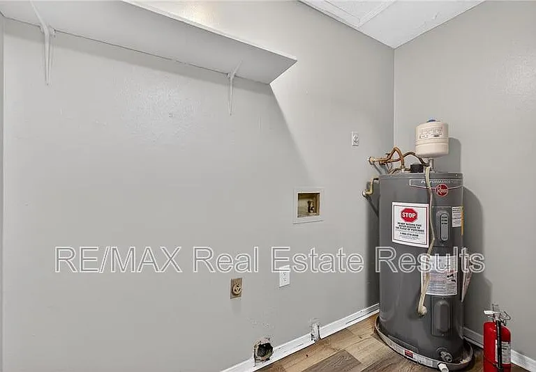 4418 W Acoma St — Photo 9