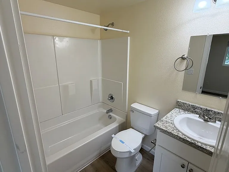 2215 Elm St SW — Photo 49