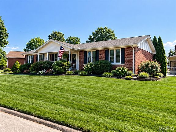 2nd image of 5213 Jerome Dr