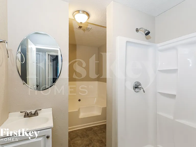 8280 Attleboro Dr — Photo 14