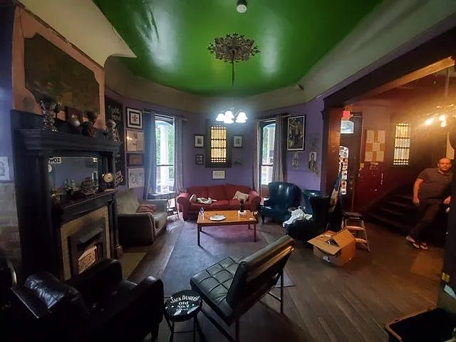 124 S Lopez St — Photo 15