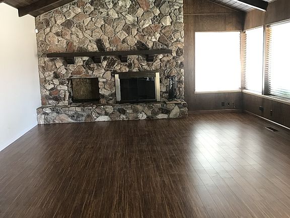 5th image of 420 Donald Dr