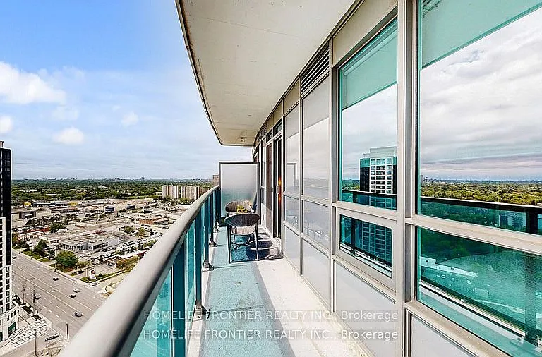 7161 Yonge St #2528 — Photo 22